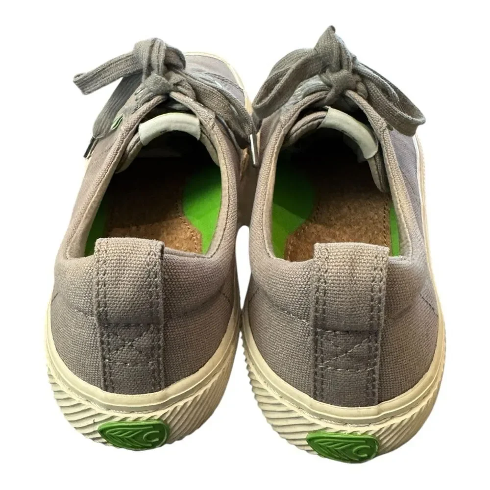 Cariuma OCA LOW Grey Canvas Lace-up Women’s Sneakers 8.5